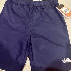 Brand new with tag youth Boys North Face short size large